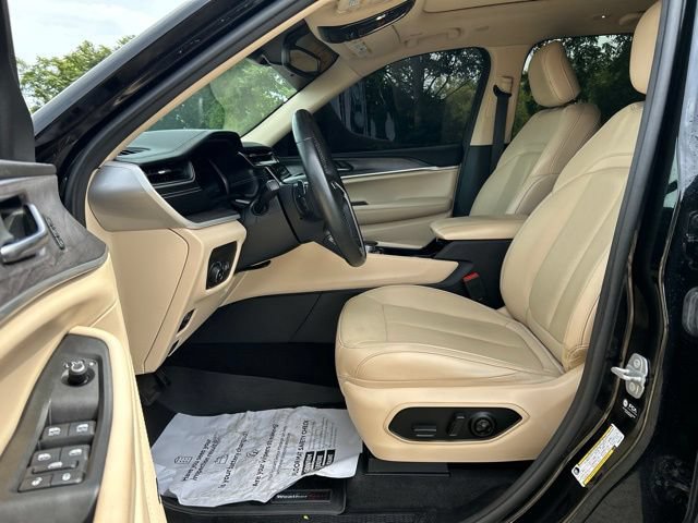 Used 2022 Jeep Grand Cherokee Limited AWD/4WD image 16