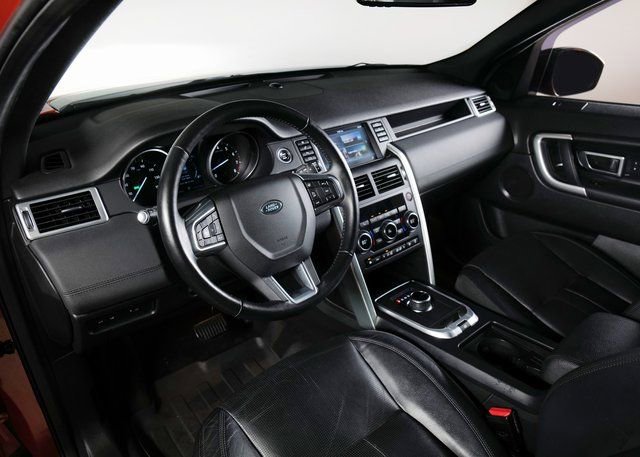 Used 2017 Land Rover Discovery Sport HSE image 15