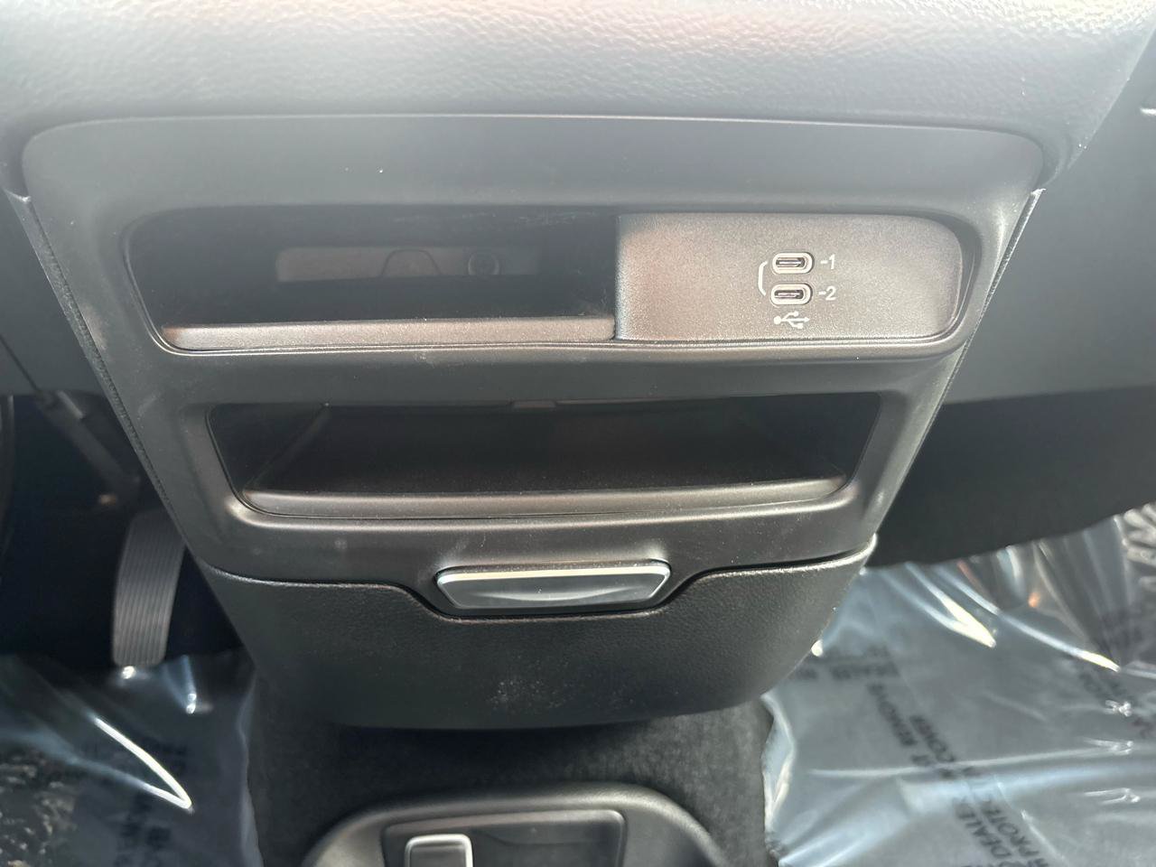 Used 2026 Chrysler Pacifica Select FWD image 44