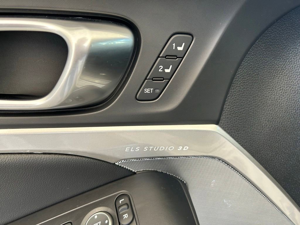 Used 2026 Acura Integra A-Spec FWD image 37