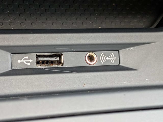 Used 2017 Volkswagen Passat 1.8T R-Line w/ R-Line Lighting Package FWD image 22