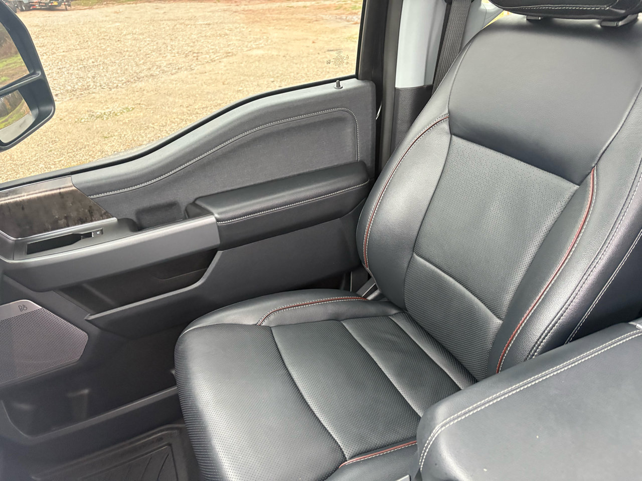 Used 2024 Ford F350 Lariat w/ Lariat Ultimate Package image 24