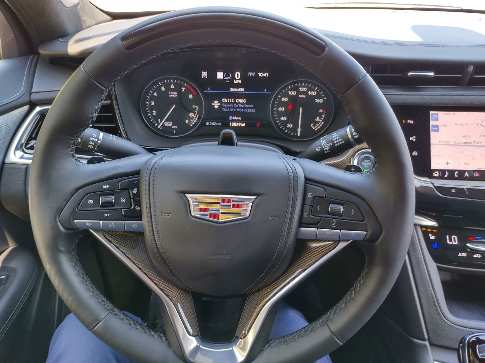 Certified 2025 Cadillac XT6 Premium Luxury w/ Platinum Package image 15