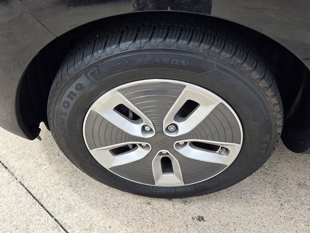 Used 2018 Kia Soul EV image 10