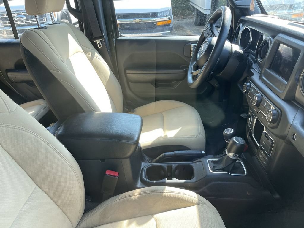 Used 2023 Jeep Gladiator Sport w/ Trailer Tow Package AWD/4WD image 11