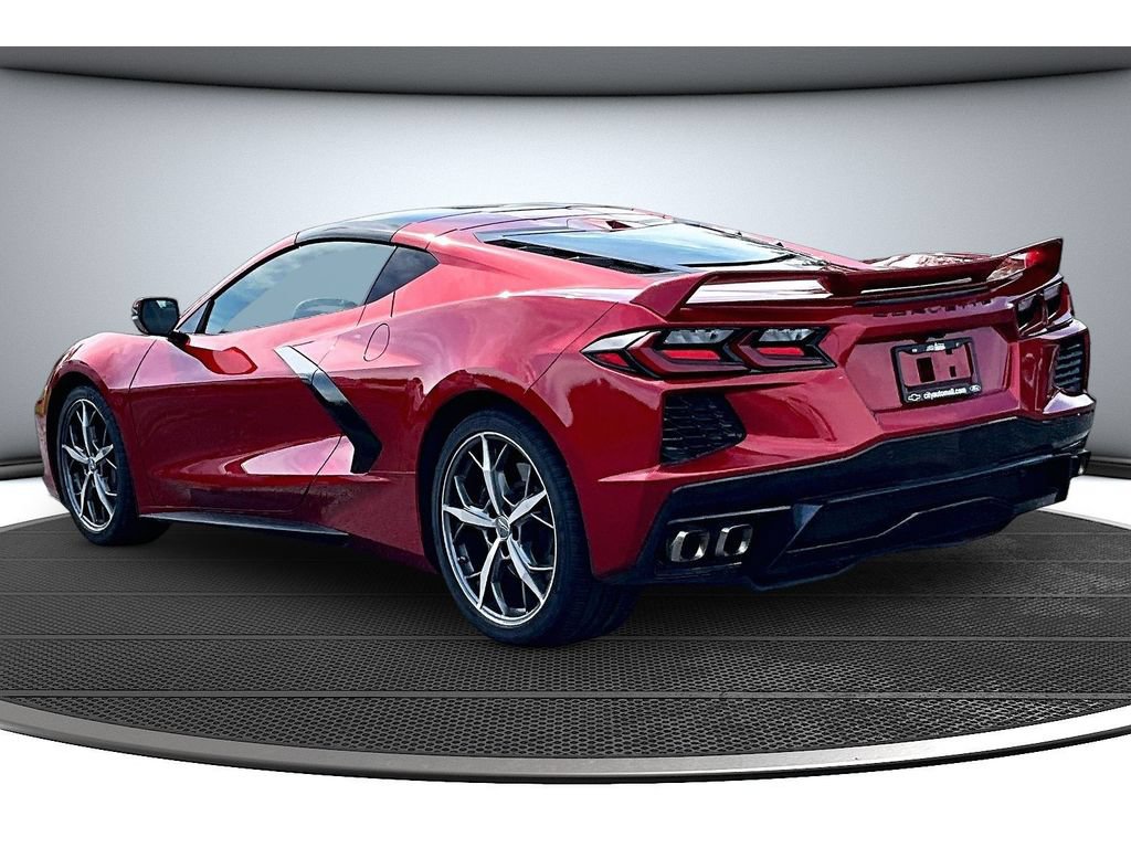 Used 2021 Chevrolet Corvette Stingray Premium Cpe w/ Z51 Performance Package RWD image 18