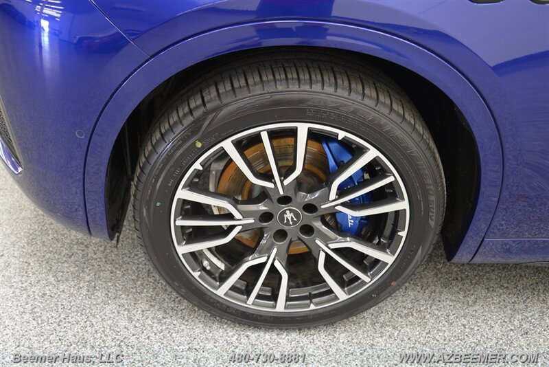 Used 2023 Maserati Grecale Modena AWD/4WD image 55
