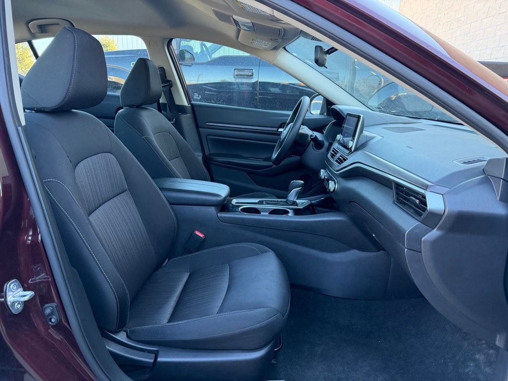 Used 2024 Nissan Altima 2.5 SV image 26