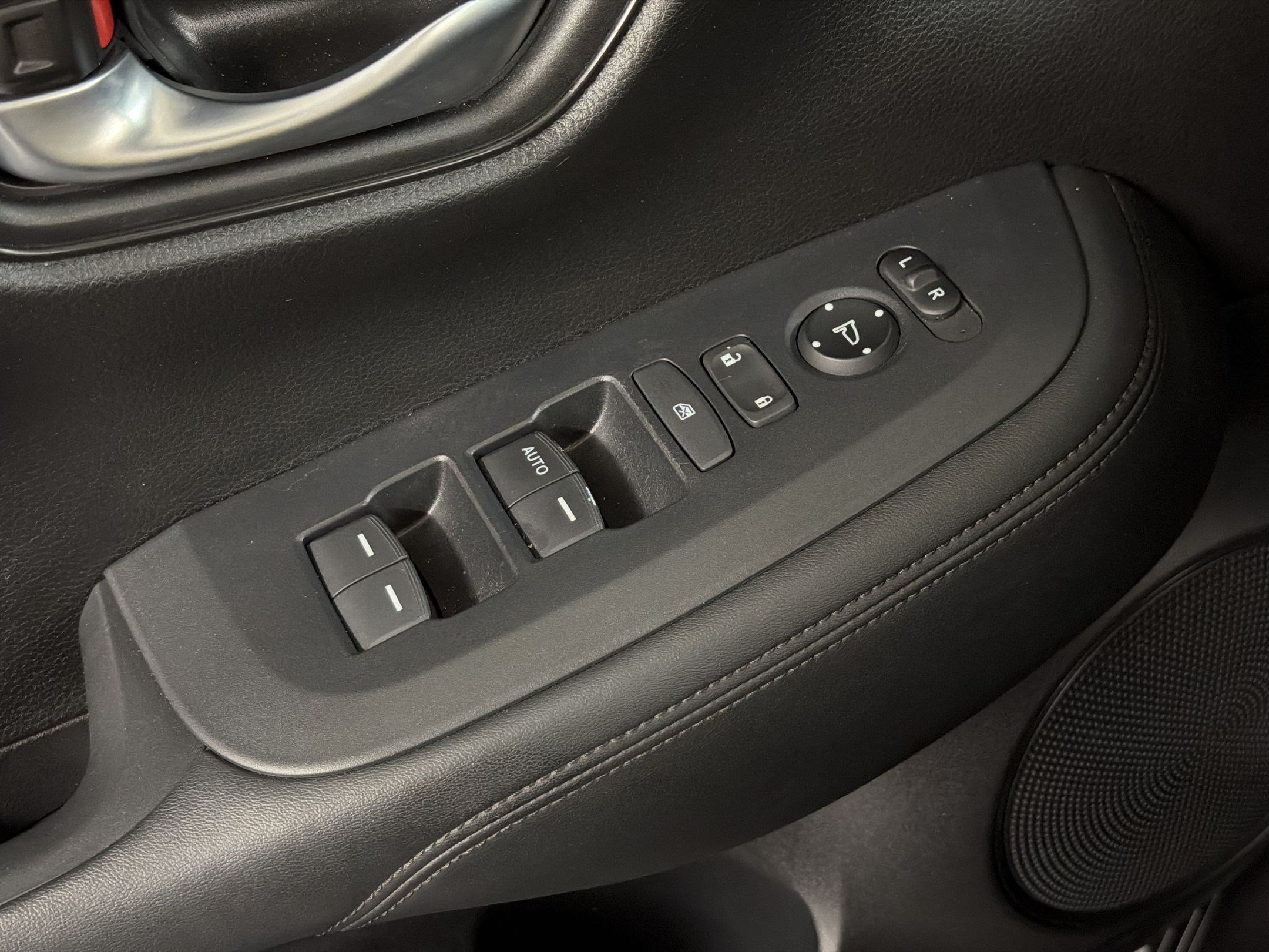 Certified 2024 Honda HR-V LX image 21