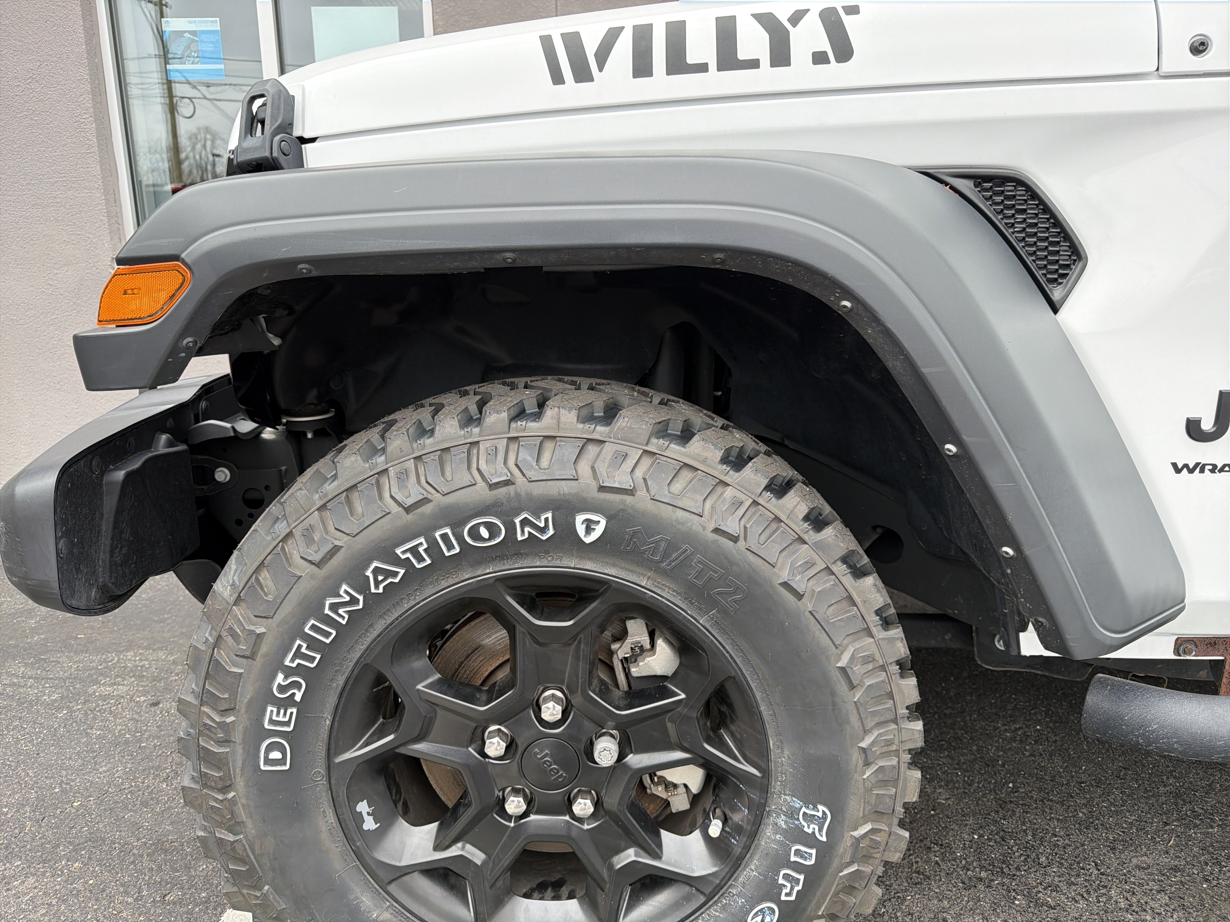 Used 2023 Jeep Wrangler Unlimited Willys AWD/4WD image 34