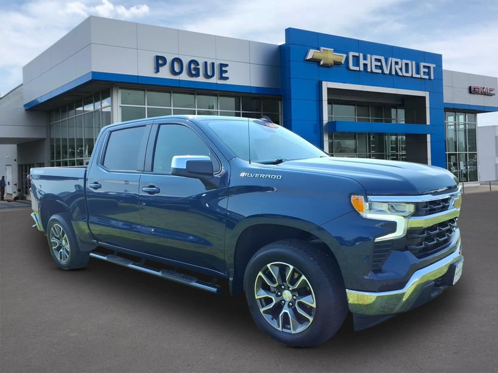Used 2022 Chevrolet Silverado 1500 LT AWD/4WD image 1