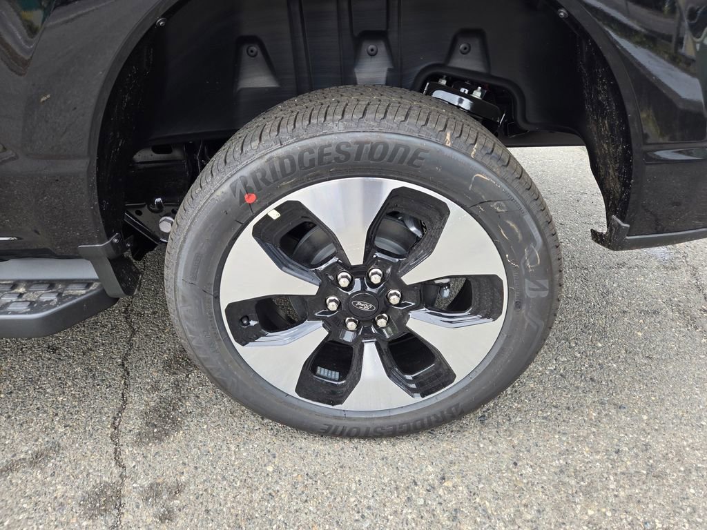 New 2025 Ford F150 Lightning Platinum image 9