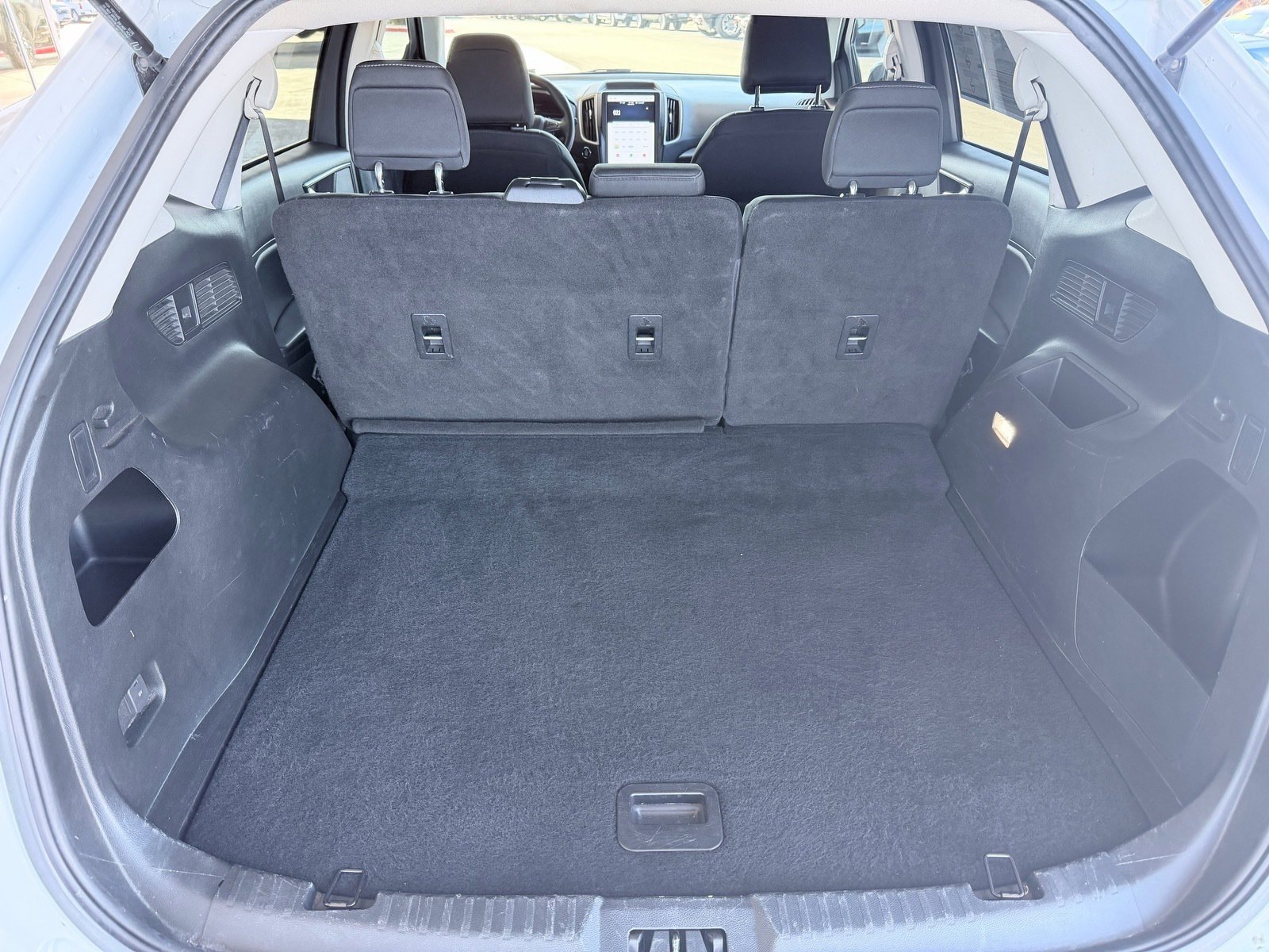 Used 2022 Ford Edge SE w/ Black Appearance Package image 23