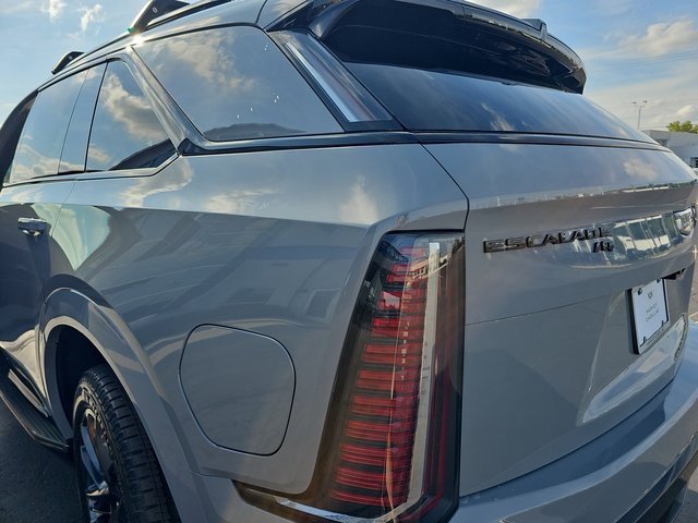 New 2026 Cadillac Escalade IQ Sport 1 w/ LPO, ONYX Package image 38