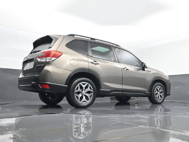 Used 2020 Subaru Forester Premium w/ Popular Package #1 AWD/4WD image 25