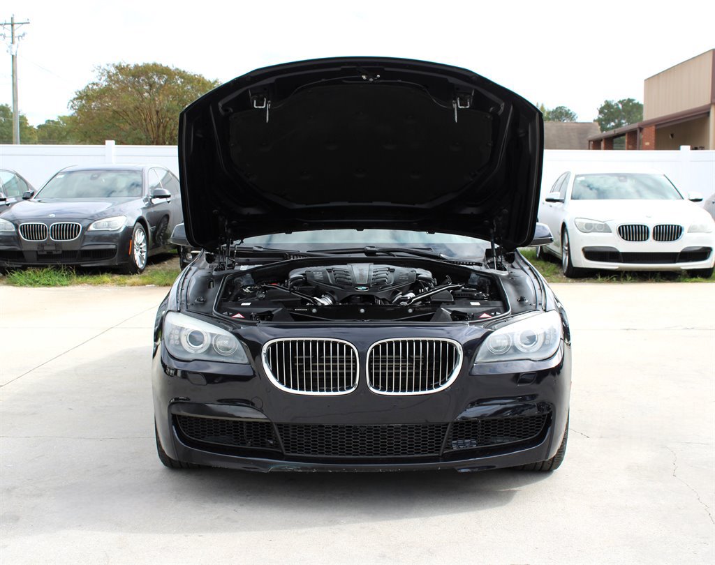 Used 2012 BMW 750Li xDrive AWD/4WD image 33