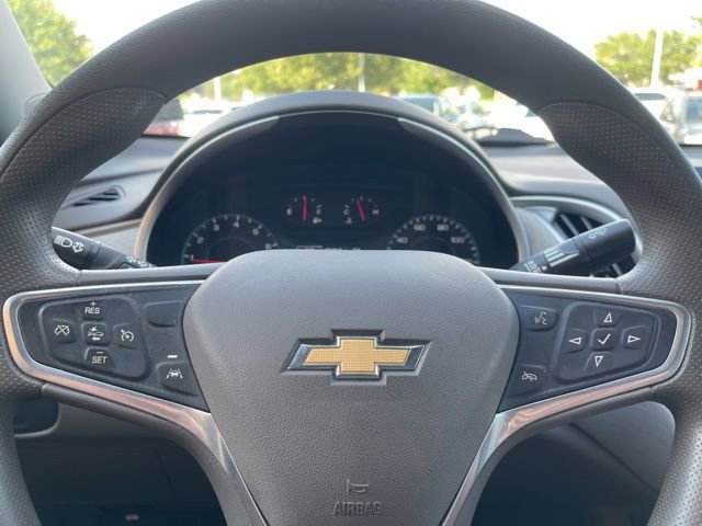 Used 2022 Chevrolet Malibu LT image 9