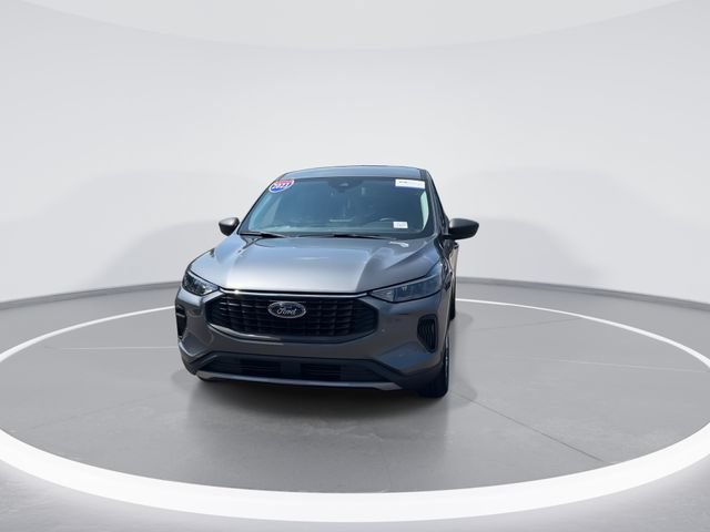 Certified 2023 Ford Escape Active w/ Cold Weather Package FWD image 2
