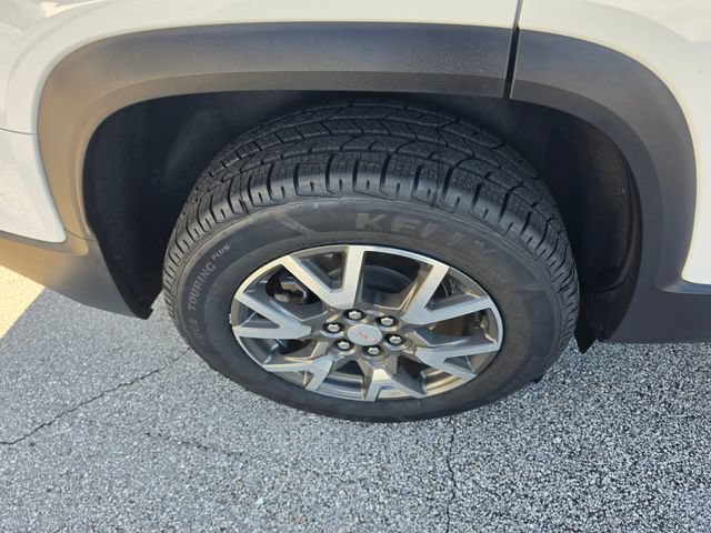Used 2021 GMC Acadia SLE w/ Driver Convenience Package FWD image 13