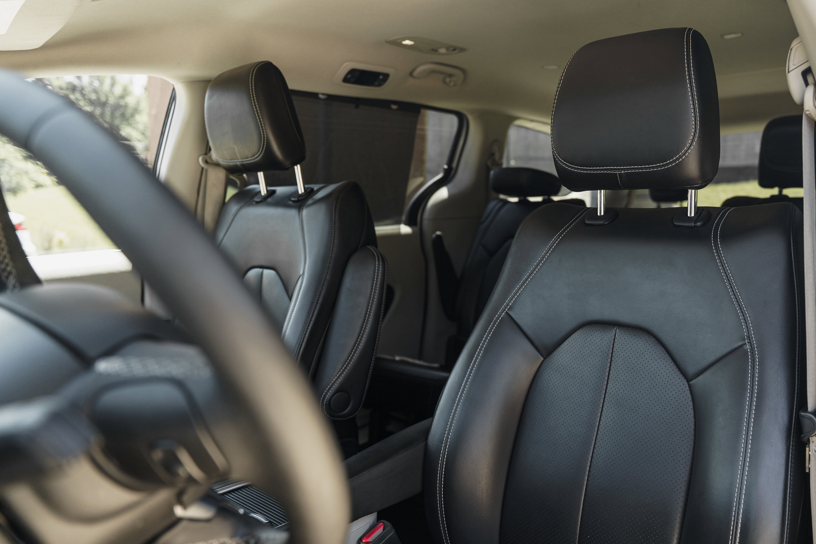 Used 2023 Chrysler Pacifica Touring-L FWD image 19