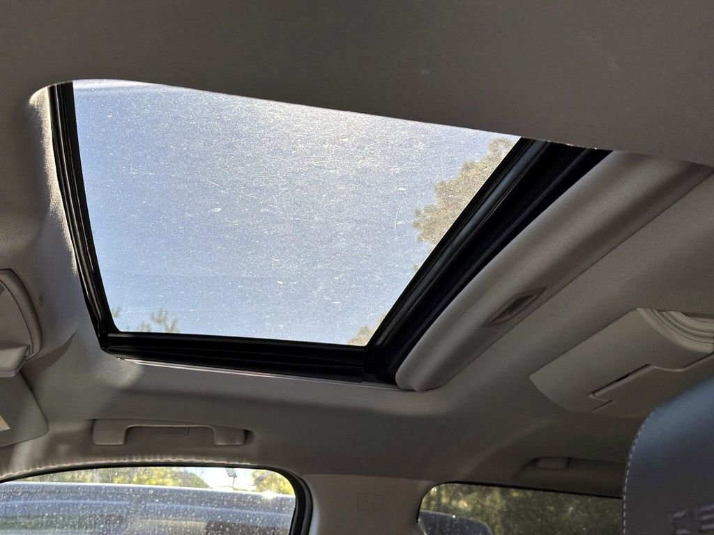 Used 2018 GMC Yukon Denali w/ Denali Ultimate Package image 18