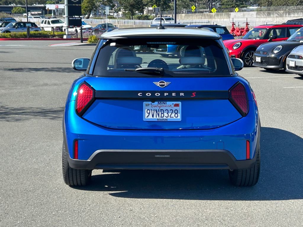 Used 2025 MINI Cooper S FWD image 4