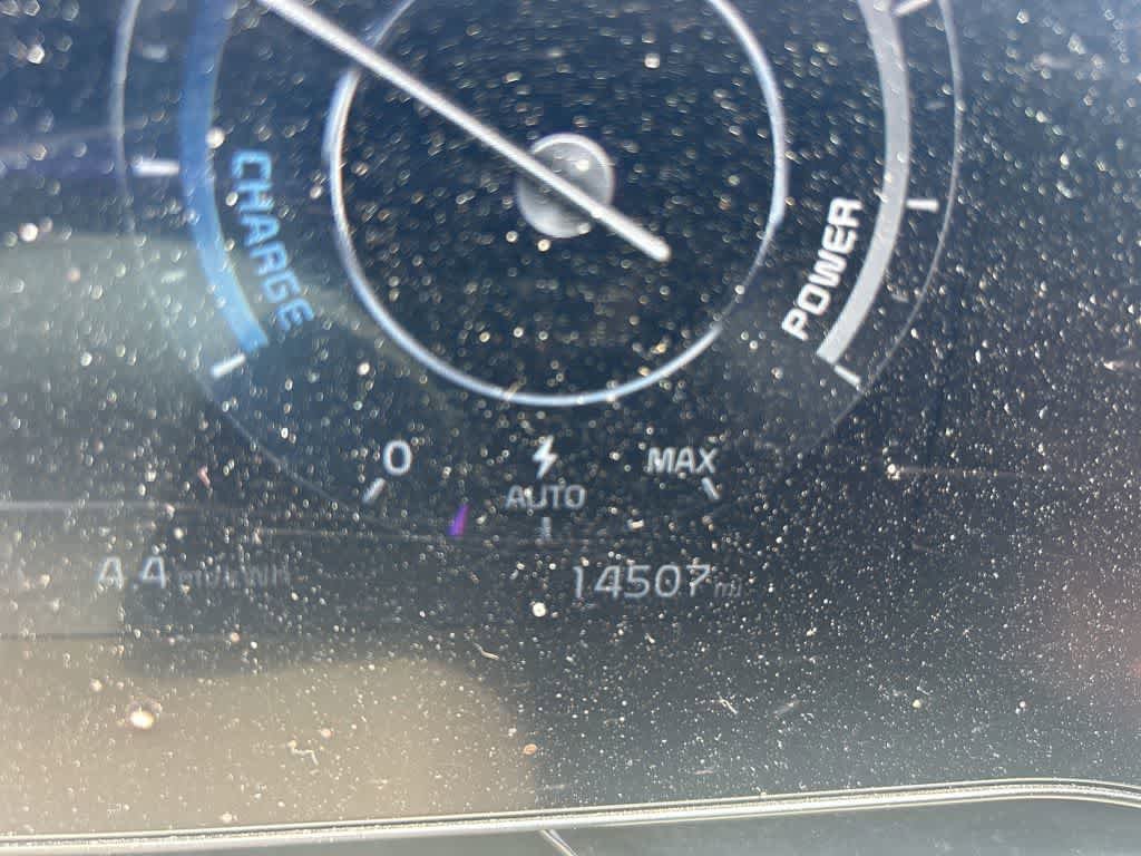 Used 2024 Kia Niro Wave w/ Wave Preserve Package FWD image 10