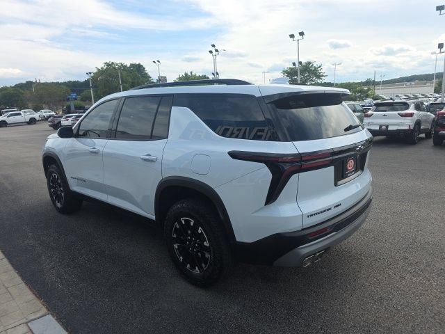 Used 2026 Chevrolet Traverse Z71 w/ LPO, Illumination Package AWD/4WD image 4