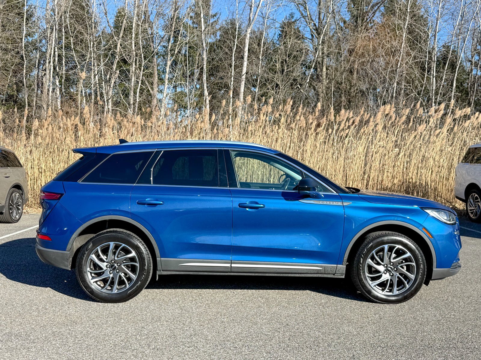 Used 2021 Lincoln Corsair AWD w/ Equipment Group 101A image 7