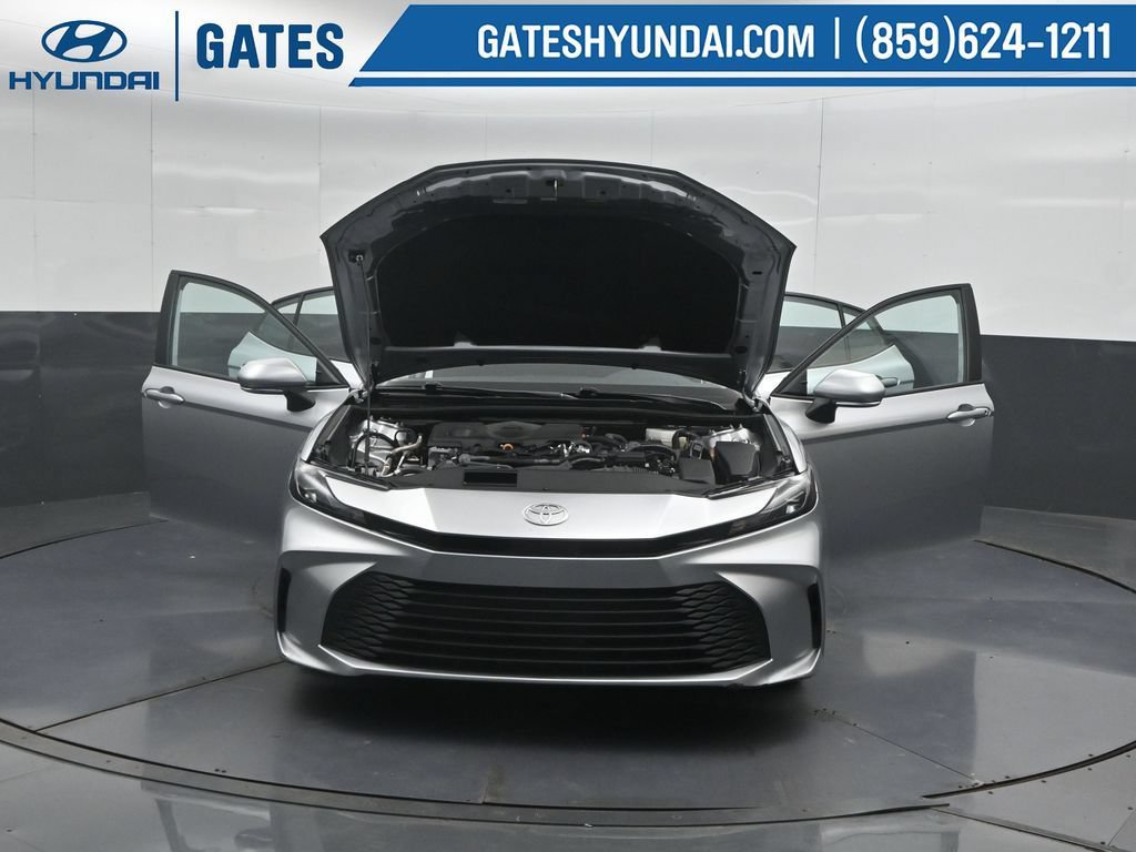 Used 2025 Toyota Camry LE FWD image 57