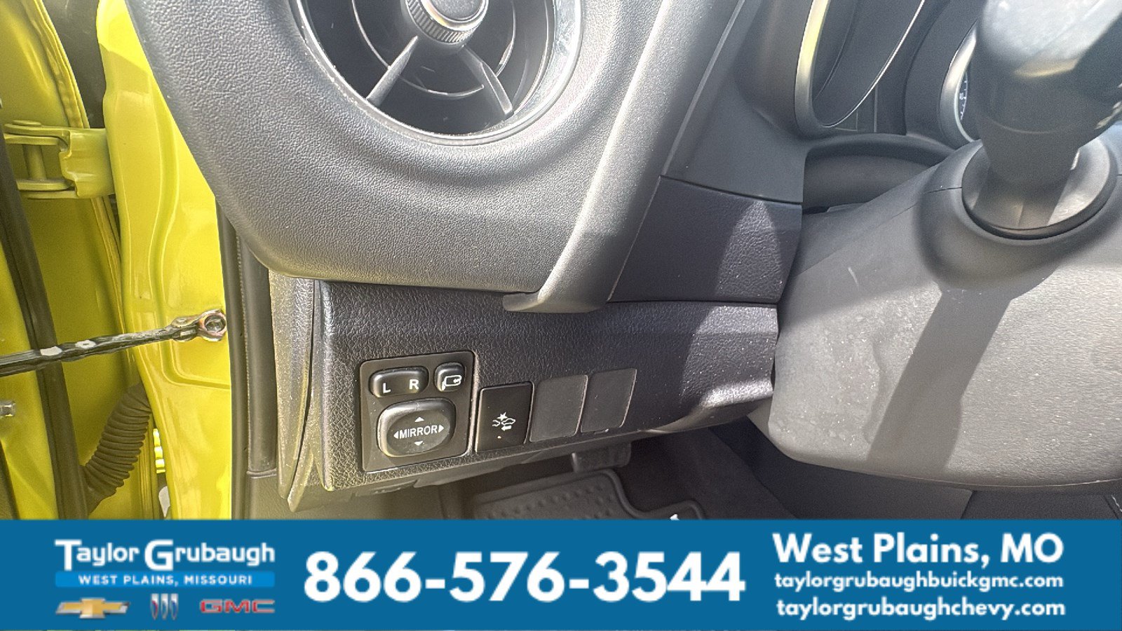 Used 2018 Toyota Corolla iM w/ All-Weather Mat Package FWD image 22