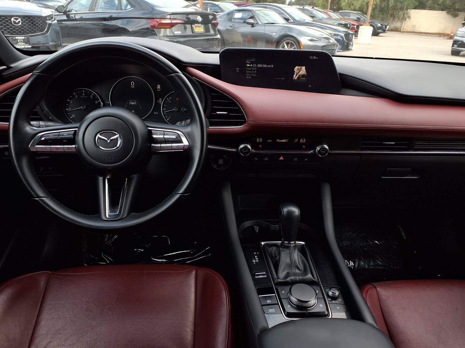 Used 2020 MAZDA MAZDA3 Hatchback w/ Premium Package FWD image 20