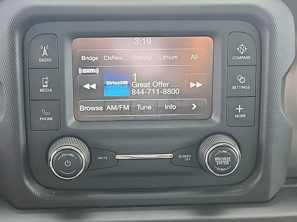 Used 2018 Jeep Wrangler Unlimited Sport image 3