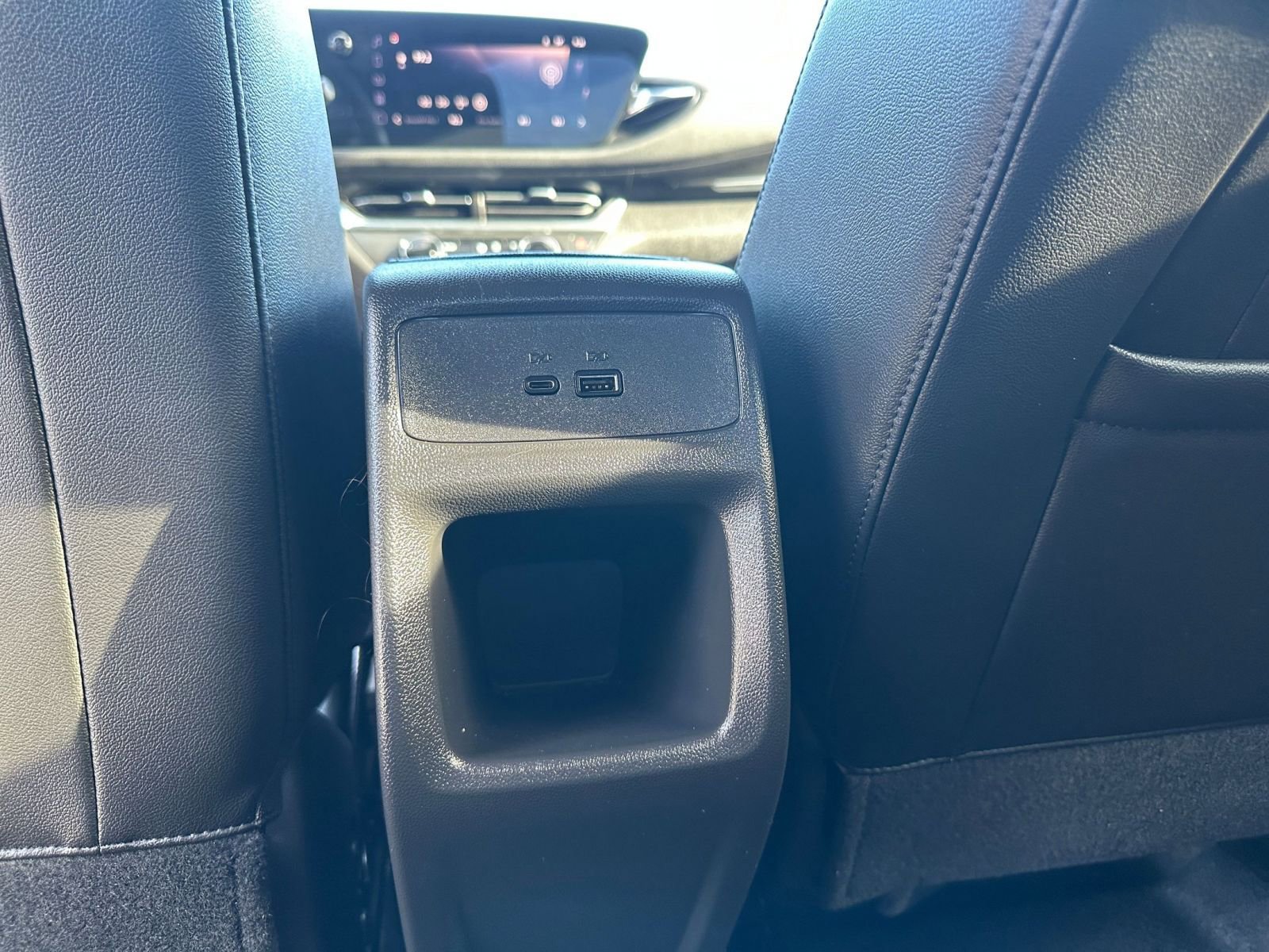 Used 2025 Buick Envista Preferred image 23