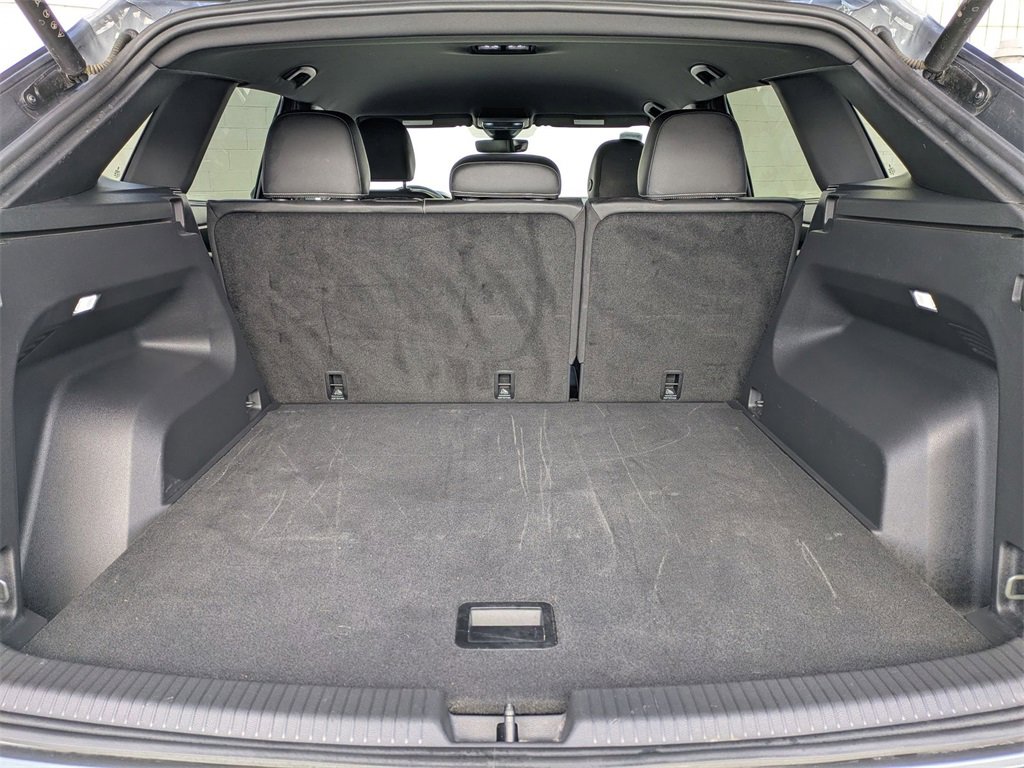 Used 2025 Volkswagen Atlas Cross Sport SE image 30