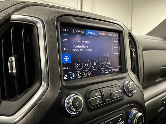 Used 2023 GMC Sierra 3500 Denali w/ Denali Black Diamond Edition AWD/4WD image 35