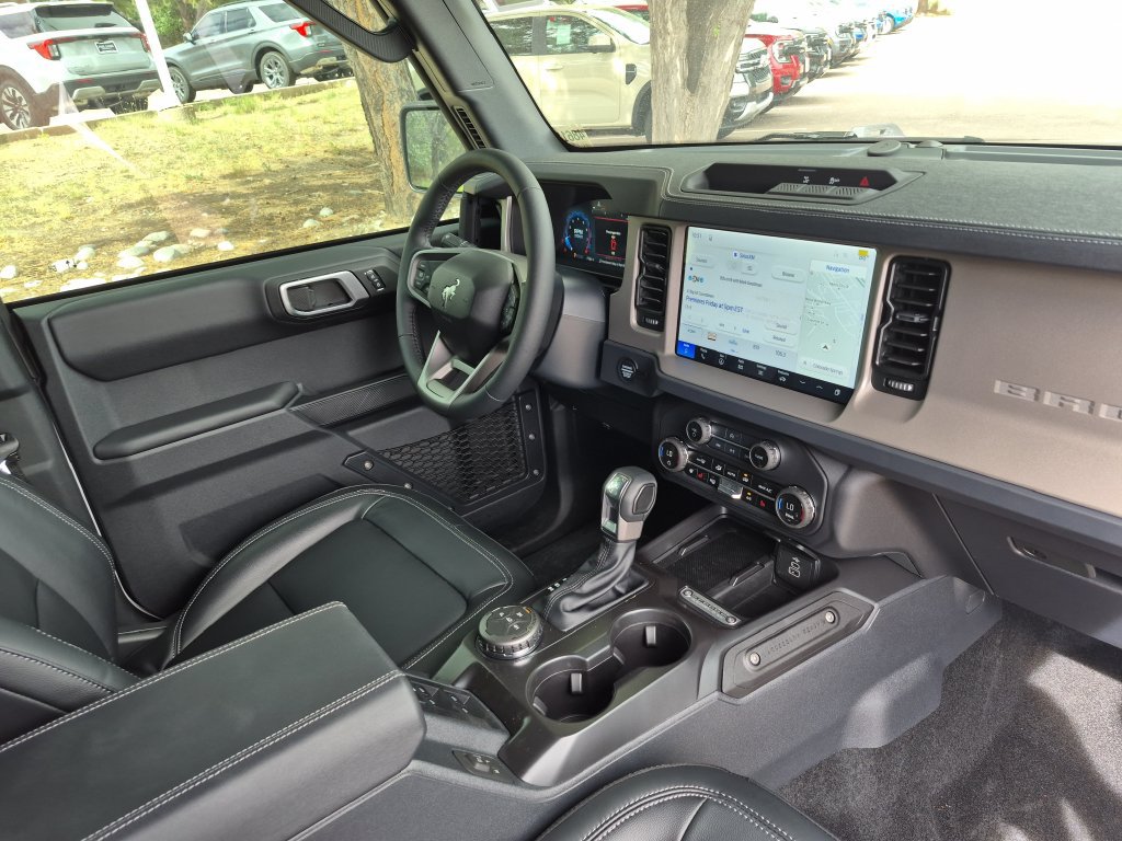New 2026 Ford Bronco Outer Banks w/ Black Appearance Package AWD/4WD image 29