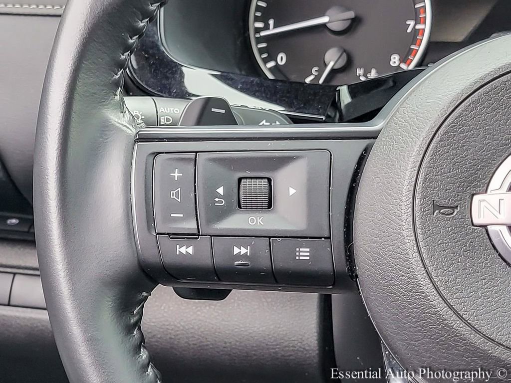 Used 2024 Nissan Pathfinder SV AWD/4WD image 14