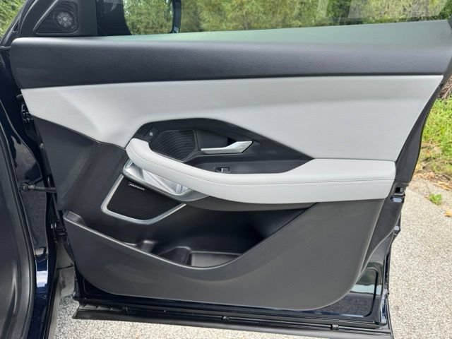 Certified 2024 Jaguar E-PACE R-Dynamic SE AWD/4WD image 18