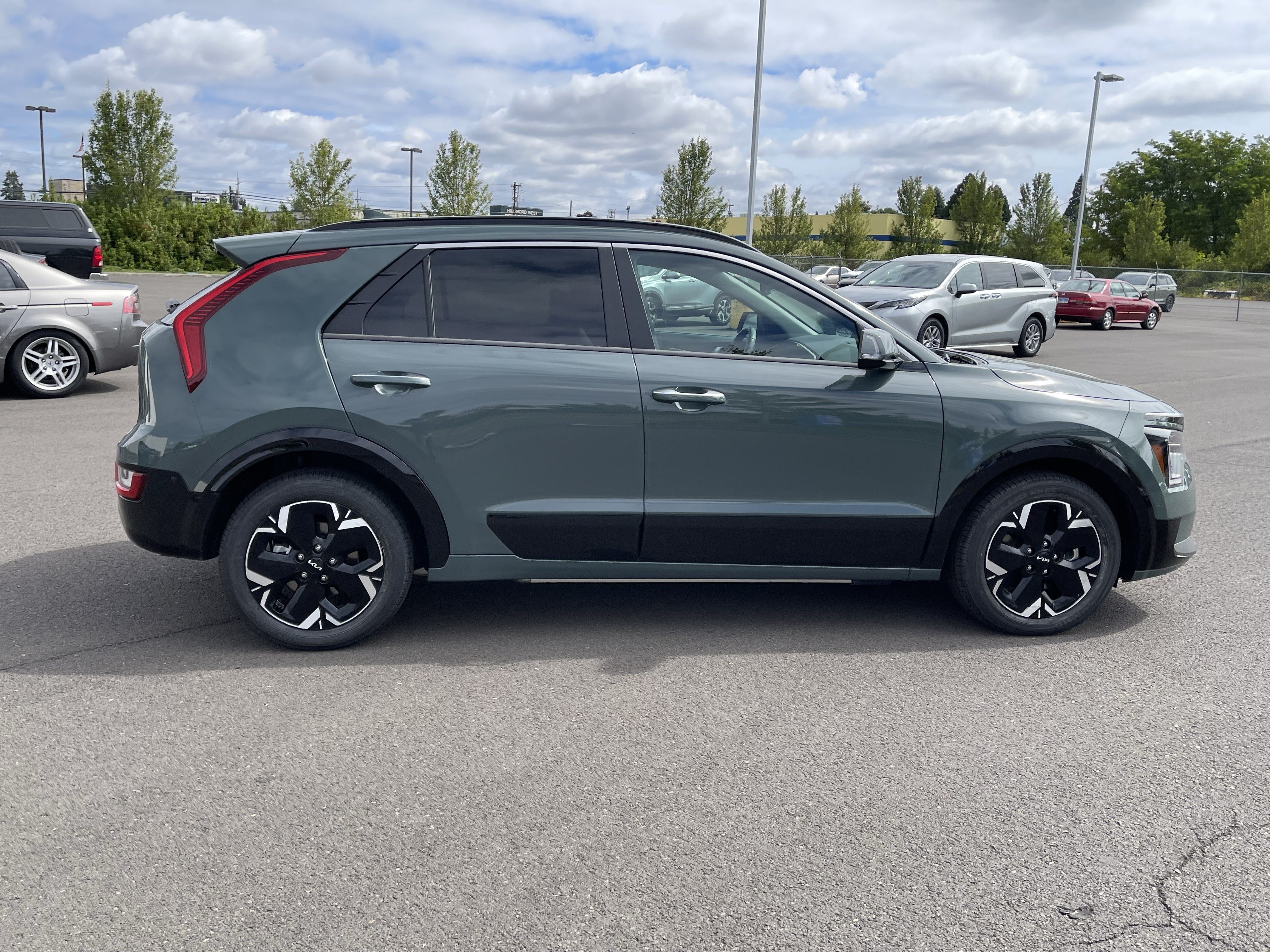 Used 2023 Kia Niro Wave FWD image 6