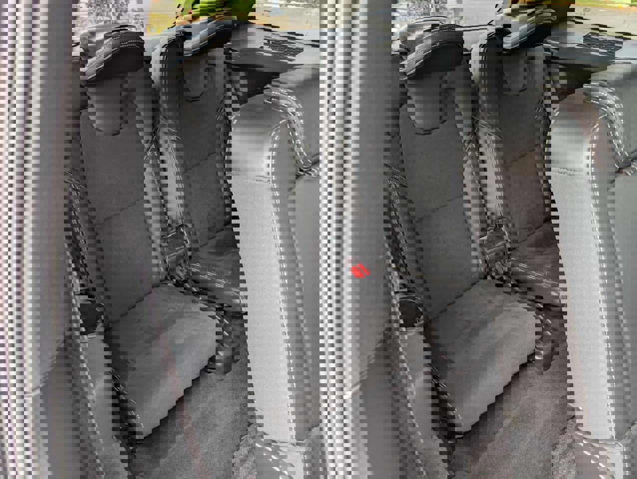 Used 2019 Volvo XC90 T8 R-Design w/ Advanced Package image 20