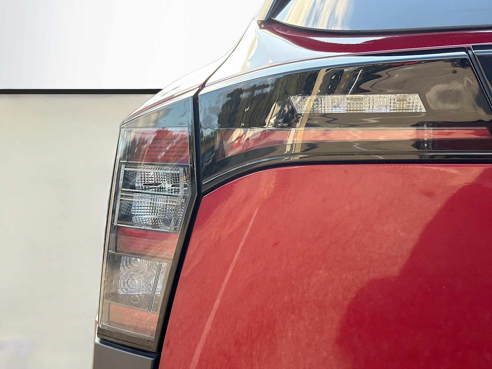 Used 2025 Nissan Kicks SR image 10