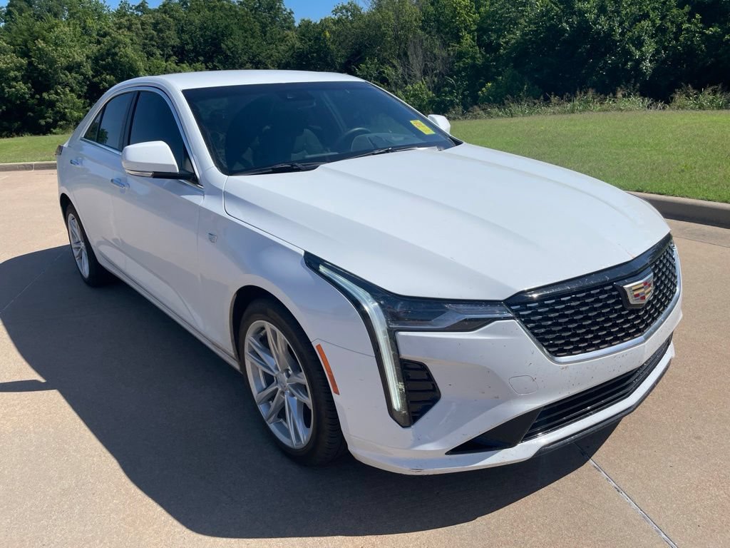 Used 2026 Cadillac CT4 Luxury RWD image 3