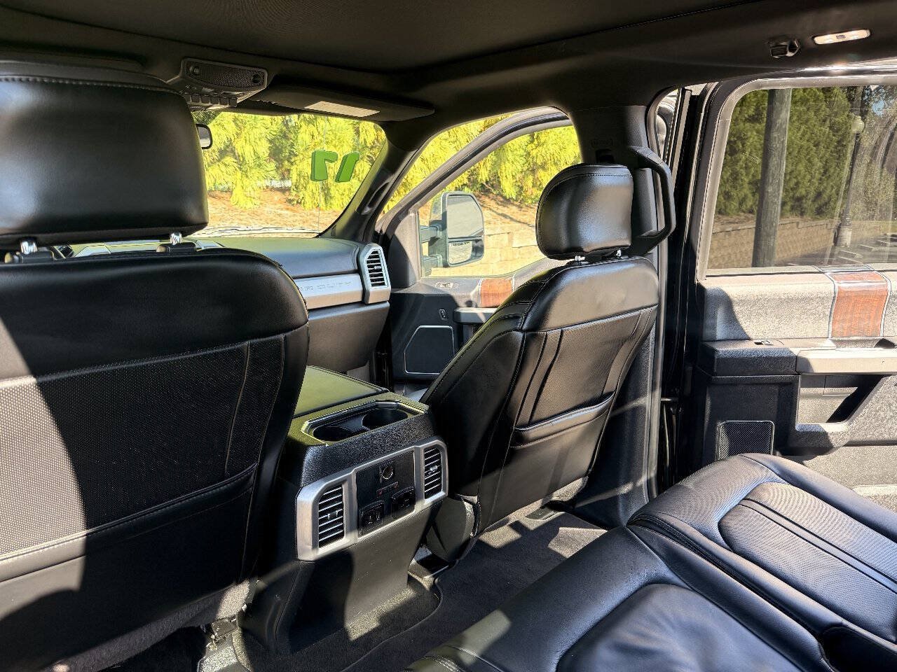 Used 2017 Ford F350 Platinum w/ Platinum Ultimate Package AWD/4WD image 17