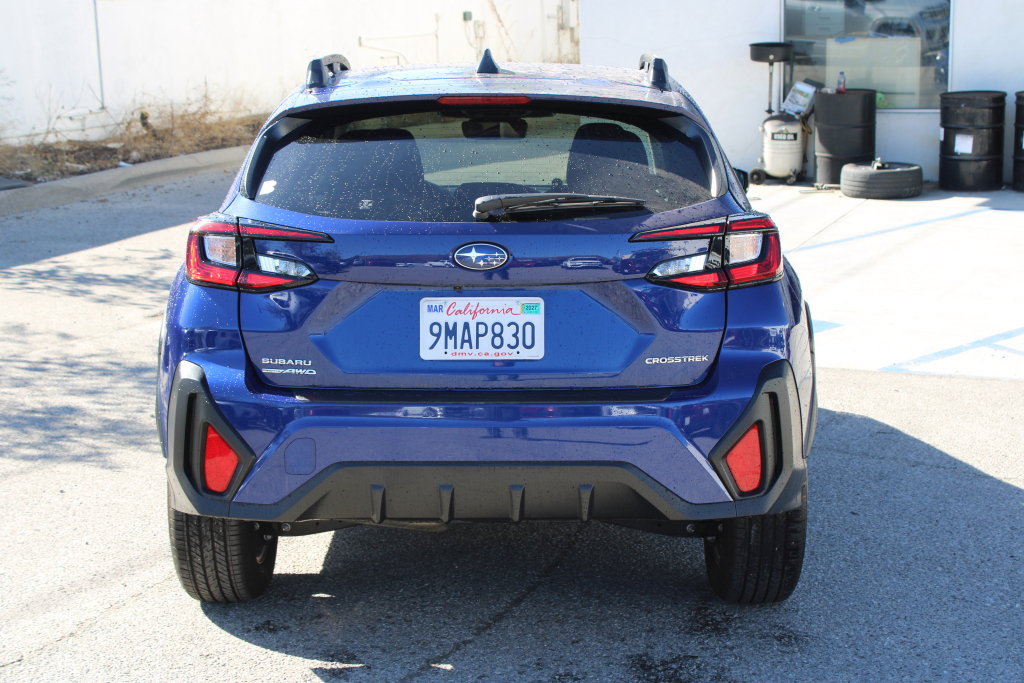 Used 2024 Subaru Crosstrek 2.0i Premium w/ Crosstrek Mirror Package AWD/4WD image 5