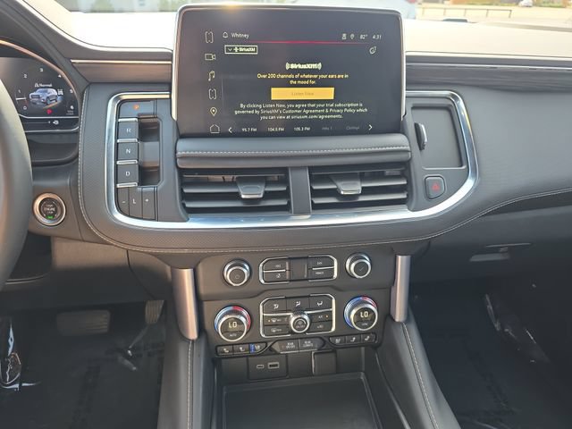 Used 2024 GMC Yukon SLT w/ SLT Premium Package AWD/4WD image 22