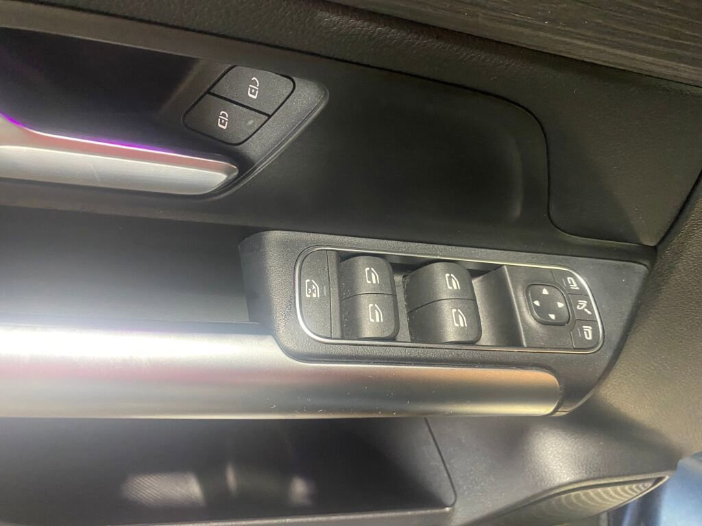 Certified 2023 Mercedes-Benz GLA 250 4MATIC image 7