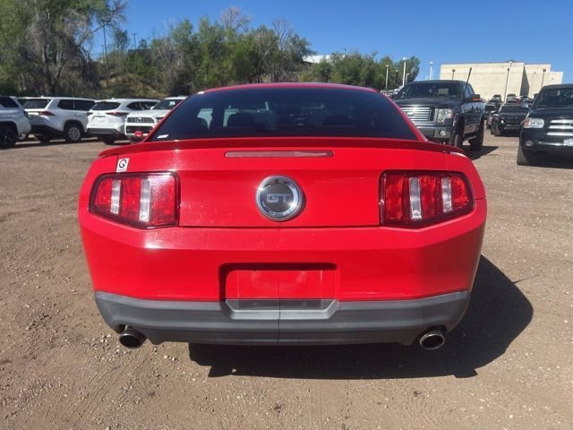 Used 2010 Ford Mustang GT RWD image 4