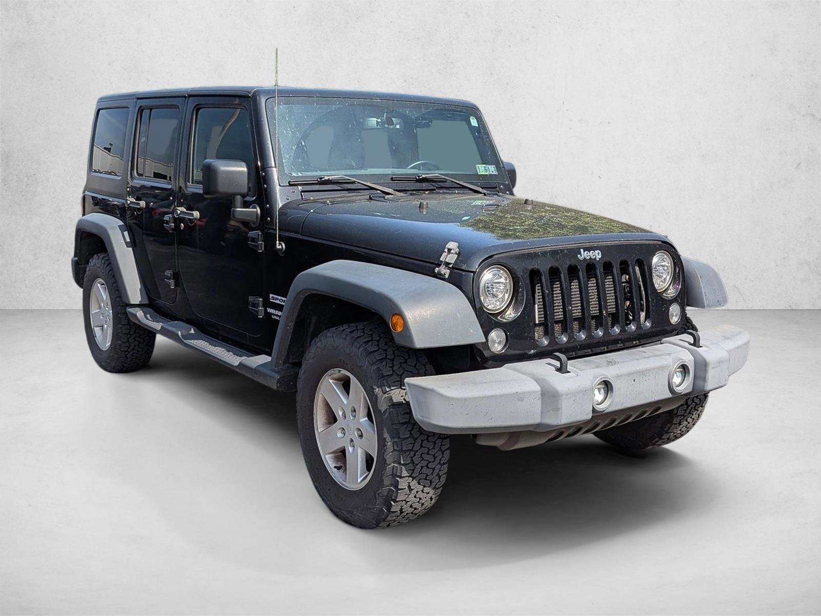 Used 2017 Jeep Wrangler Unlimited Sport w/ Quick Order Package 24S AWD/4WD image 3