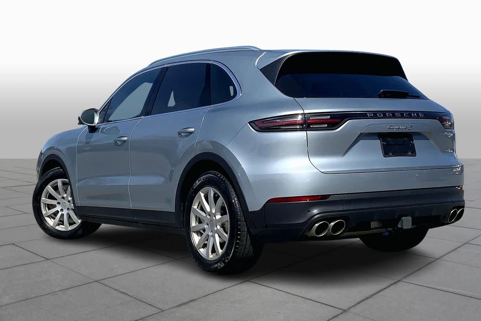 Used 2020 Porsche Cayenne S AWD/4WD image 12